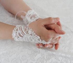 Wedding Gloves, ivory lace gloves, collar, Fingerless Gloves, ivory wedding gown, off cuffs, cuff wedding bride, bridal gloves, Ivory-,